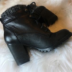 Leather Black Boot with Heel
